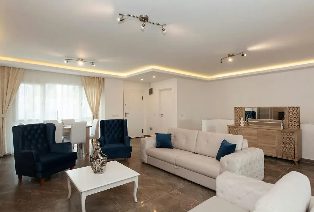 Ada Villas Beverly Hills