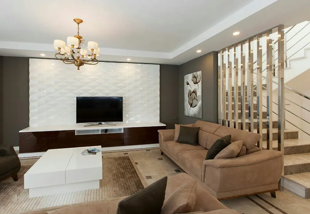 Ada Villas Beverly Hills